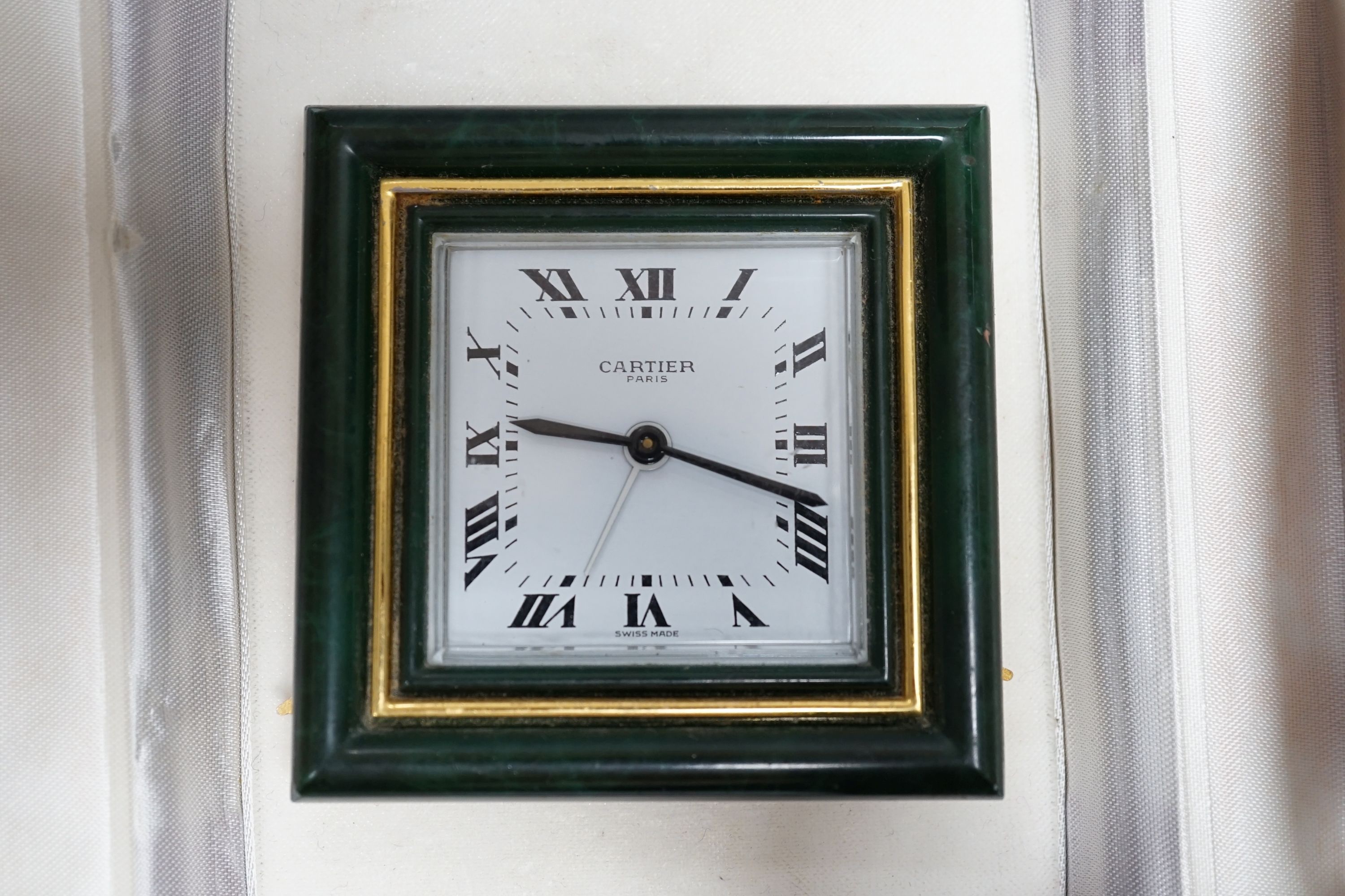 A Must de Cartier travelling timepiece in box, timepiece 7.5 cms square.